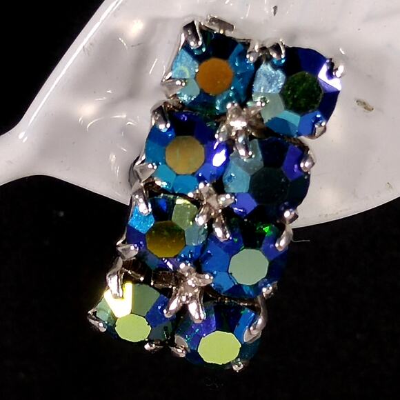 Vintage Blue Aurora Borealis Rhinestone Earrings, Rhodium Plated, Screw Backs - Picture 3 of 10